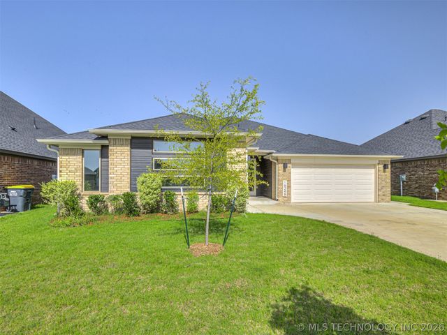 16248 S 89th East Avenue, Bixby, OK 74008