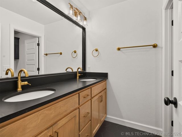 16248 S 89th East Avenue, Bixby, OK 74008