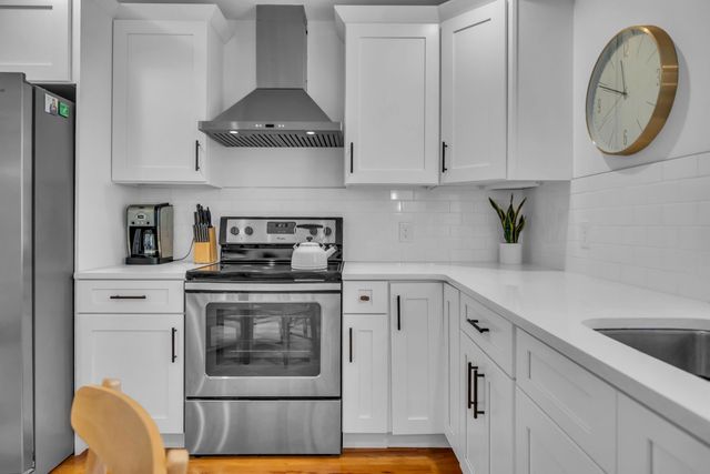 819B N 2nd St, Nashville, TN 37207