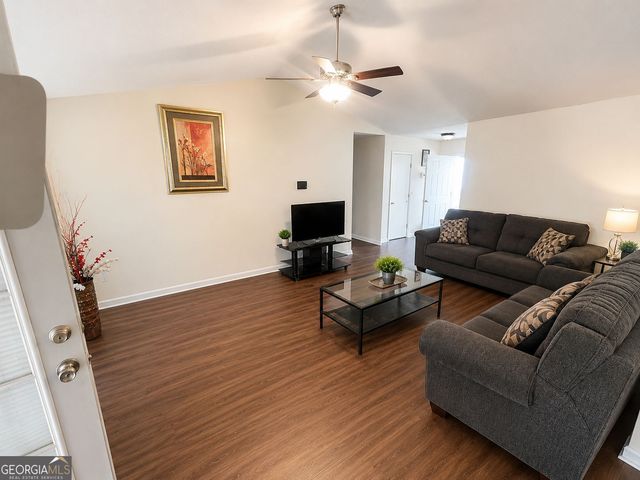 3684 Paddington Trail, Rex, GA 30273