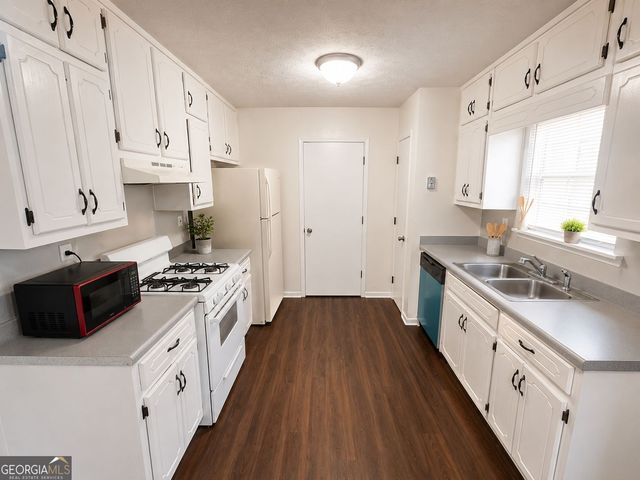 3684 Paddington Trail, Rex, GA 30273