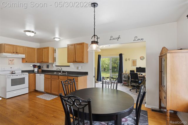 48929 Ashbury Drive, Van Buren Charter Township, MI 48111