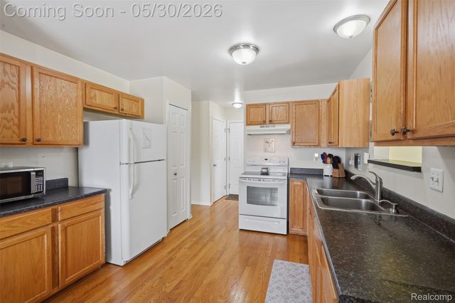 48929 Ashbury Drive, Van Buren Charter Township, MI 48111