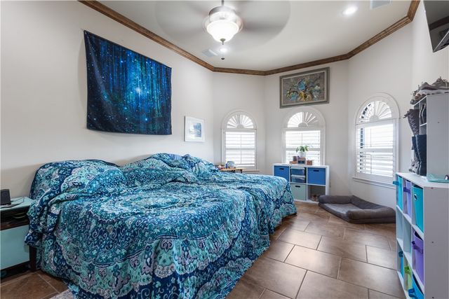 390 N County Road 1030, Kingsville, TX 78363