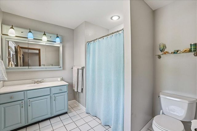 1031 Brooke Lane, Schererville, IN 46375