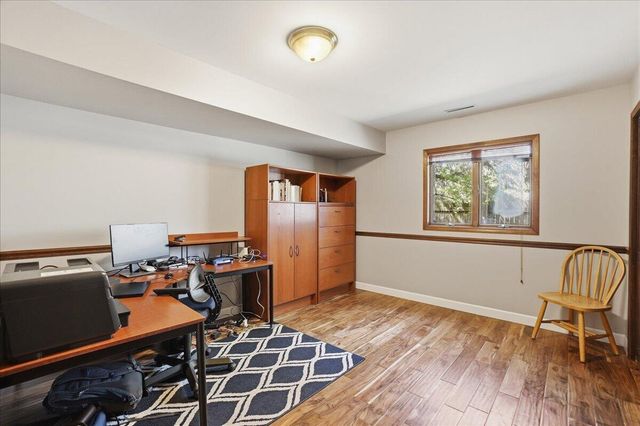 1031 Brooke Lane, Schererville, IN 46375