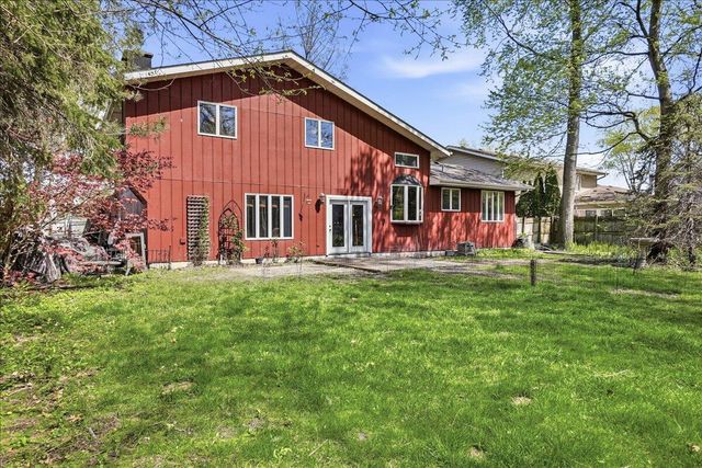 1031 Brooke Lane, Schererville, IN 46375