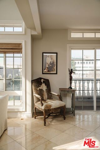 125 S Rexford Drive 303, Beverly Hills, CA 90212