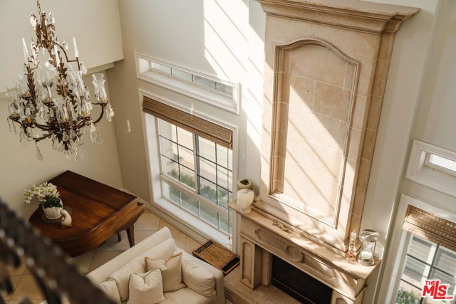 125 S Rexford Drive 303, Beverly Hills, CA 90212