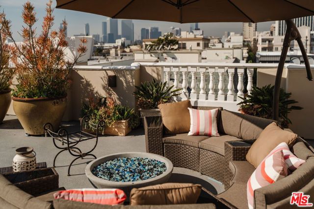 125 S Rexford Drive 303, Beverly Hills, CA 90212