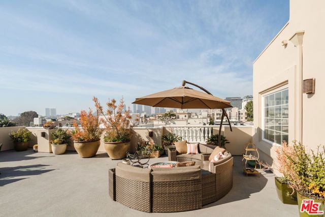 125 S Rexford Drive 303, Beverly Hills, CA 90212