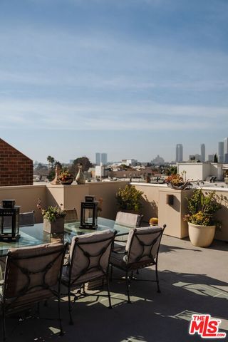 125 S Rexford Drive 303, Beverly Hills, CA 90212