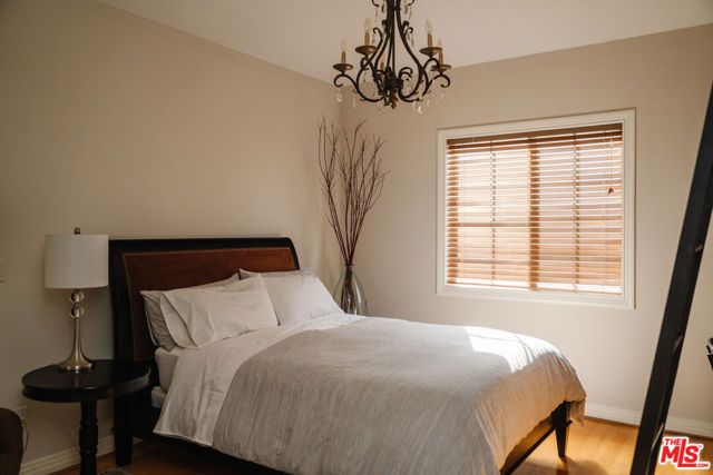 125 S Rexford Drive 303, Beverly Hills, CA 90212