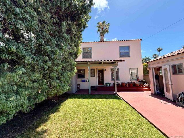 64 C Ave, Coronado, CA 92118