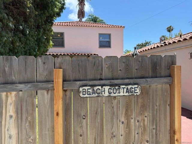 64 C Ave, Coronado, CA 92118