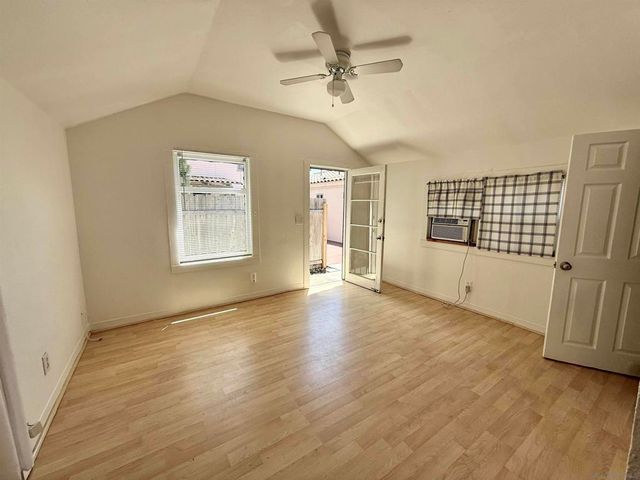 64 C Ave, Coronado, CA 92118