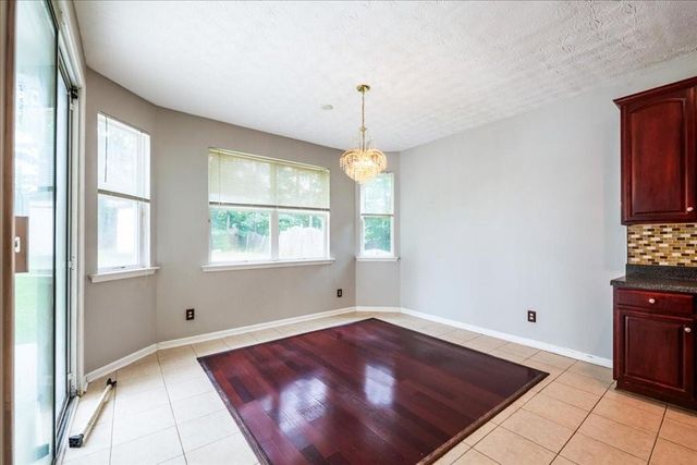6164 Chastain Way, Fairburn, GA 30213