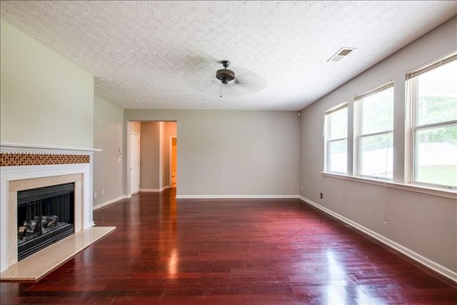 6164 Chastain Way, Fairburn, GA 30213