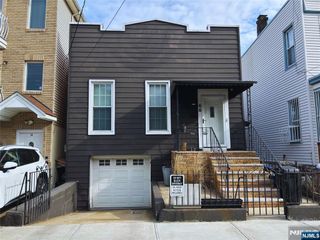 66 Irving Street, Jersey City, NJ 07307