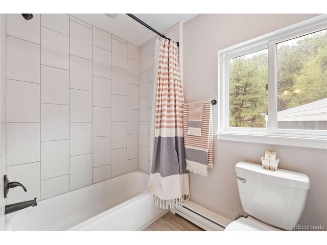 626 Valley Ln, Boulder, CO 80302