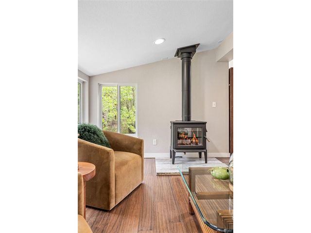 626 Valley Ln, Boulder, CO 80302