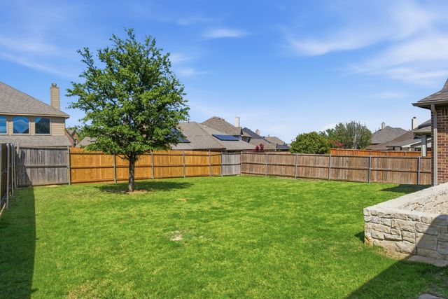 436 Bristol Street, Roanoke, TX 76262