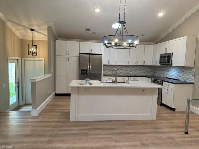 17593 Osprey Inlet CT, Fort Myers, FL 33908