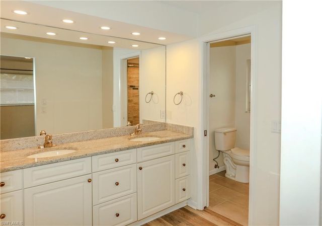 5654 Eichen CIR W, Fort Myers, FL 33919