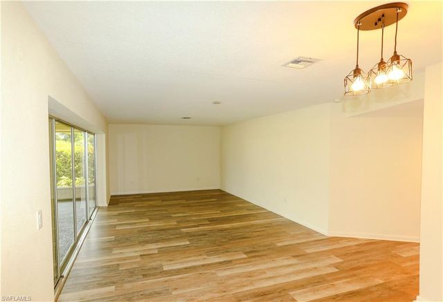5654 Eichen CIR W, Fort Myers, FL 33919