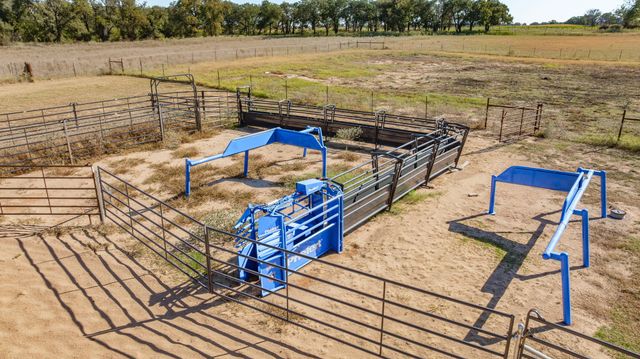 551 County Road 416, Comanche, TX 76442