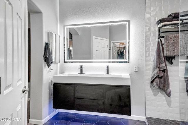 10011 S 183RD Lane, Goodyear, AZ 85338