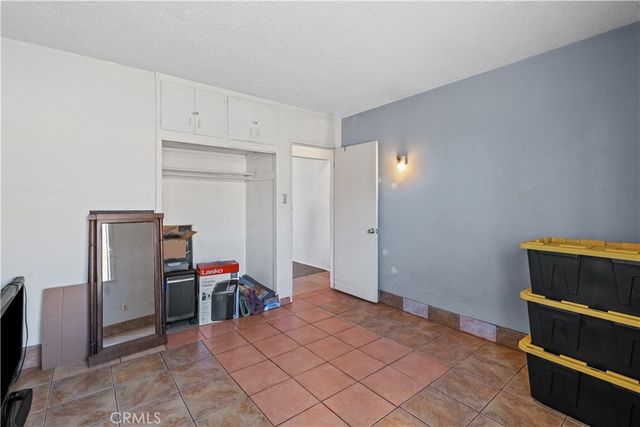 2372 N San Carlo, San Bernardino, CA 92407