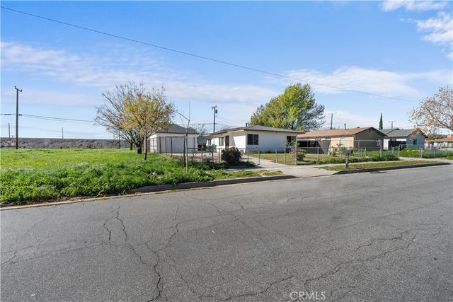 2372 N San Carlo, San Bernardino, CA 92407