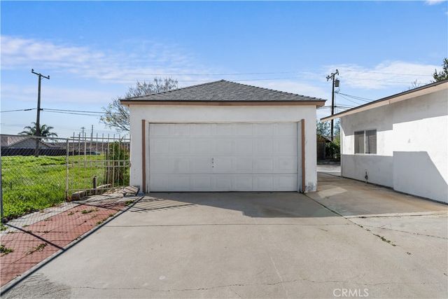 2372 N San Carlo, San Bernardino, CA 92407