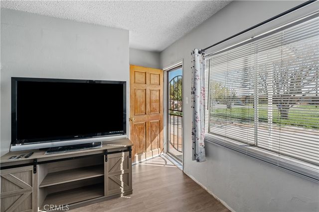 2372 N San Carlo, San Bernardino, CA 92407