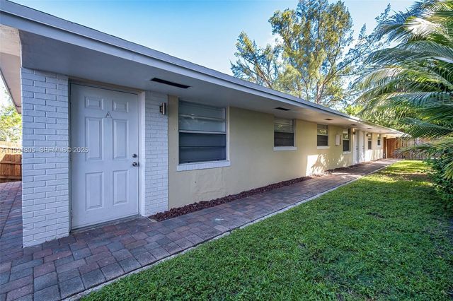 2020 Miami Rd B, Fort Lauderdale, FL 33316