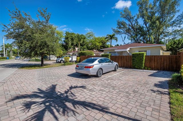 2020 Miami Rd B, Fort Lauderdale, FL 33316