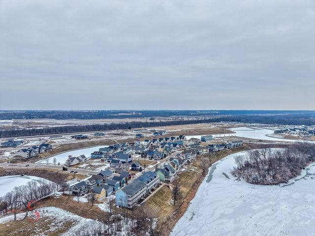 13 River Row, Ottawa, IL 61350