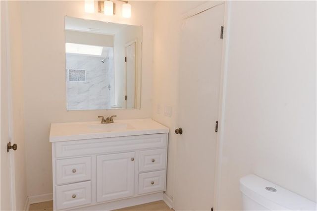 125 Saddle Creek Court, Roswell, GA 30076