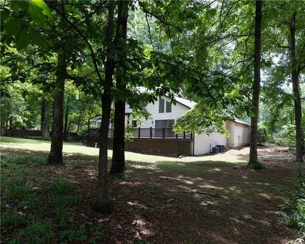 125 Saddle Creek Court, Roswell, GA 30076