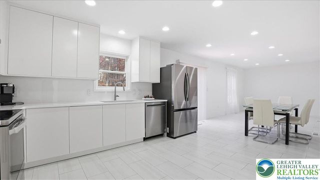 2312 Cramer Court, Lehman Twp, PA 18324