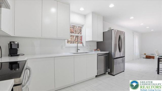 2312 Cramer Court, Lehman Twp, PA 18324