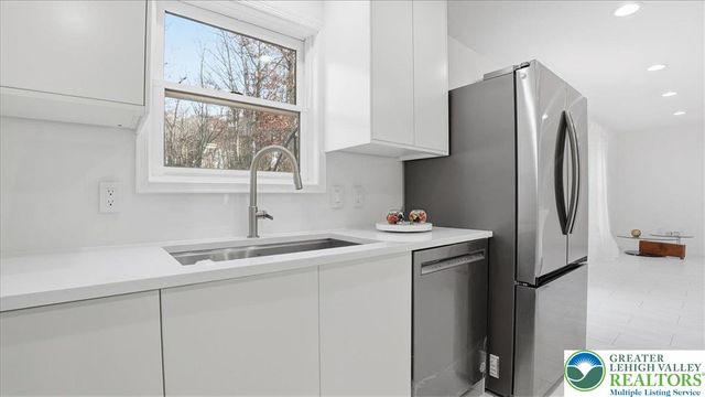 2312 Cramer Court, Lehman Twp, PA 18324