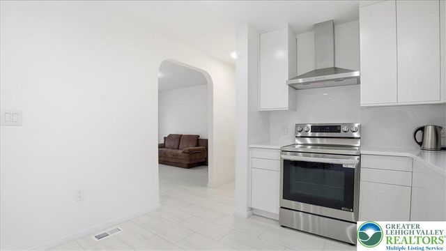 2312 Cramer Court, Lehman Twp, PA 18324