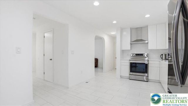 2312 Cramer Court, Lehman Twp, PA 18324