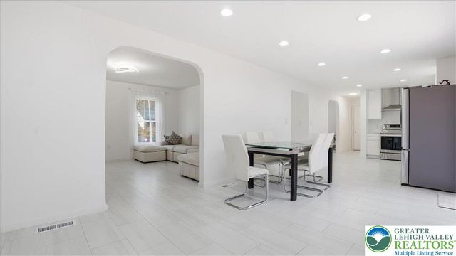 2312 Cramer Court, Lehman Twp, PA 18324