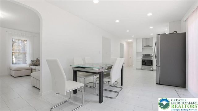 2312 Cramer Court, Lehman Twp, PA 18324