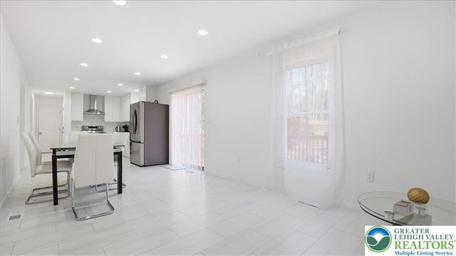 2312 Cramer Court, Lehman Twp, PA 18324