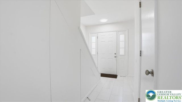 2312 Cramer Court, Lehman Twp, PA 18324