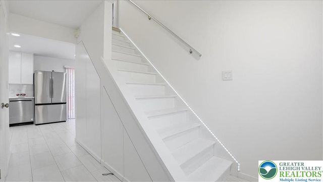 2312 Cramer Court, Lehman Twp, PA 18324